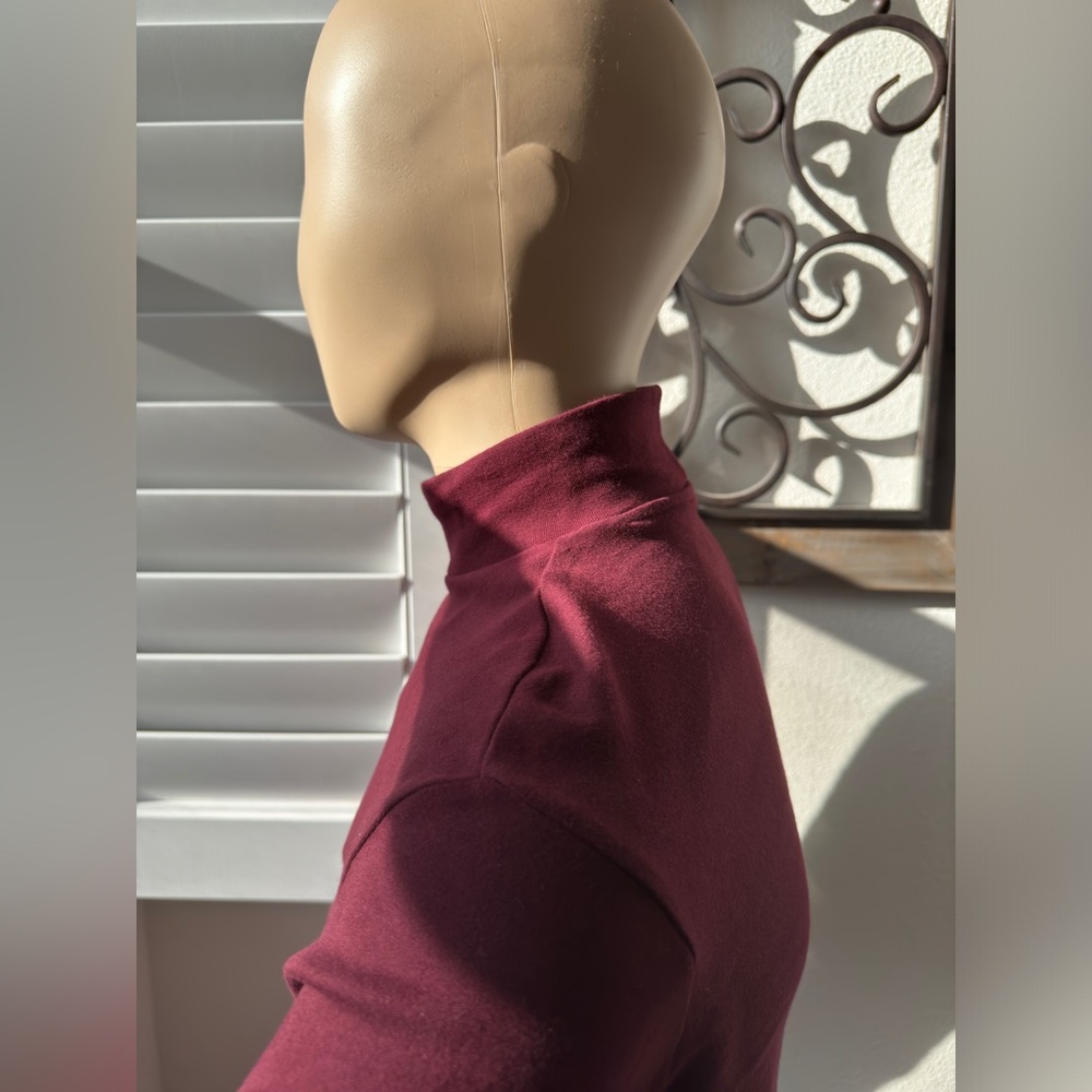 Club Room. Size S - Picture 5 of 12